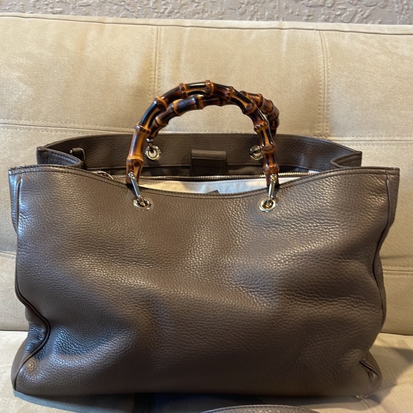 Gucci Large Bamboo Shopper Leather Tote Bag - Picture 3 of 17